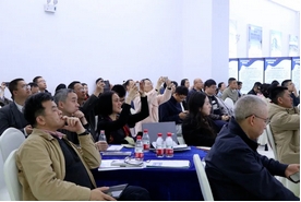 �����׳�������������������ϯ��CGT�����з��´�ɳ������˳����У�